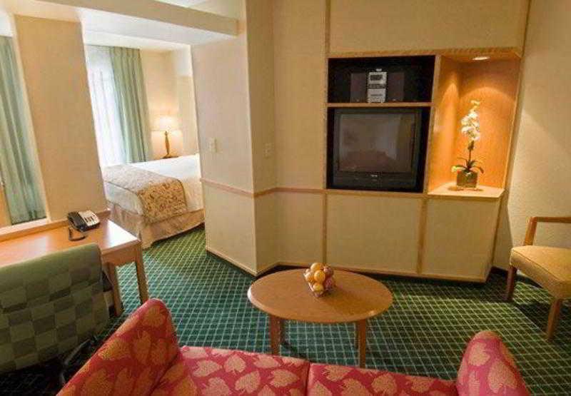 Fairfield Inn & Suites By Marriott San Antonio Downtown/Market Square Room photo